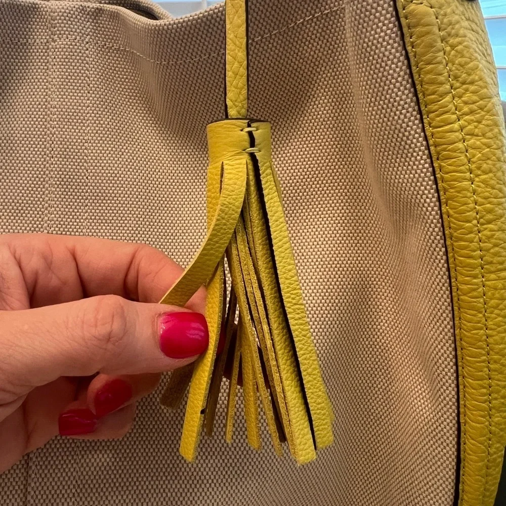 Coach Avery Hobo F28911 Natural & Chartreuse Canvas Leather Shoulder Bag